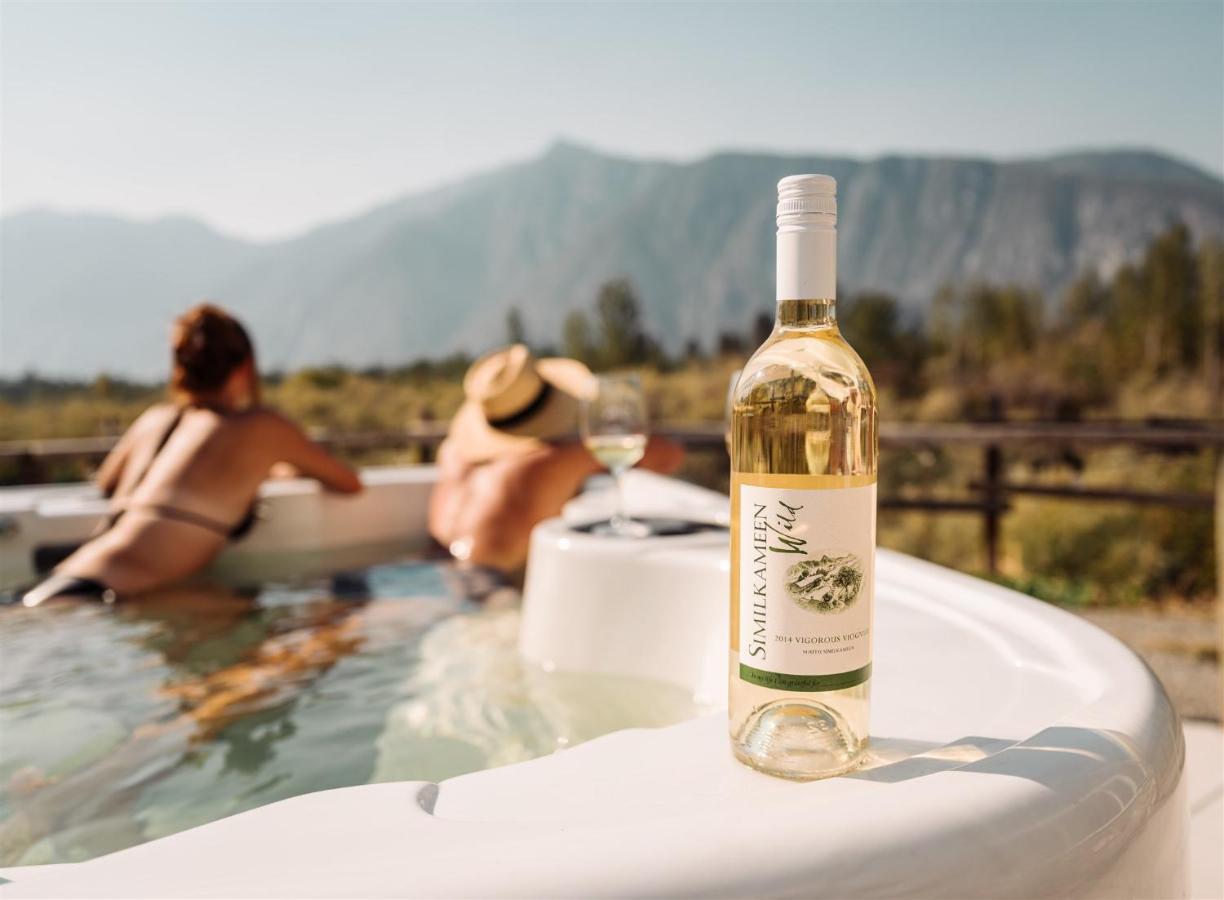 Similkameen Wild Resort & Winery Retreat 오소유스 외부 사진